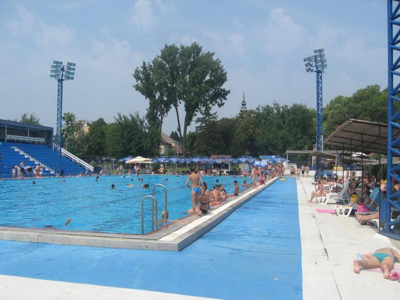 Apartman Ana Bečej Exterior foto