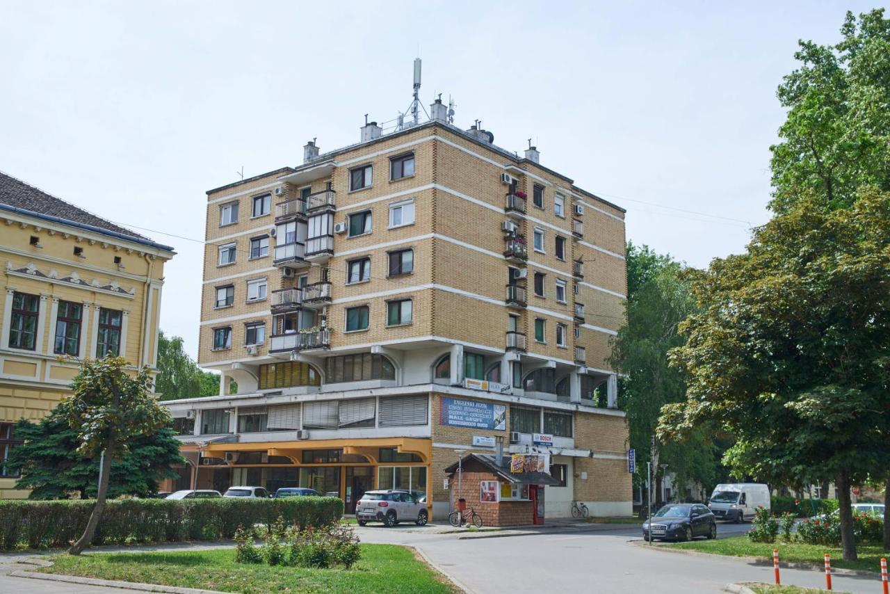 Apartman Ana Bečej Exterior foto